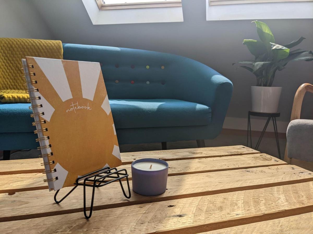 *Large Unique Retro Private Attic & Bathroom* Brighton Ngoại thất bức ảnh